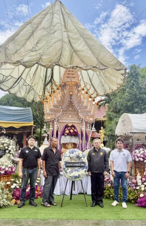 ผู้อำนวยการสำนักงานทางหลวงที่ 1 กรมทางหลวง กระทรวงคมนาคม ร่วมงานทำบุญทักษิณานุประทานฯ ผู้เสียชีวิตจากอุบัติเหตุรถไฟชนรถโดยสาร